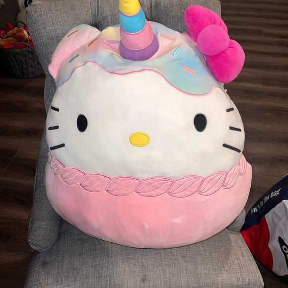 (sold individually) Hello Kitty Plushies/Accesories - Picture 5 of 9